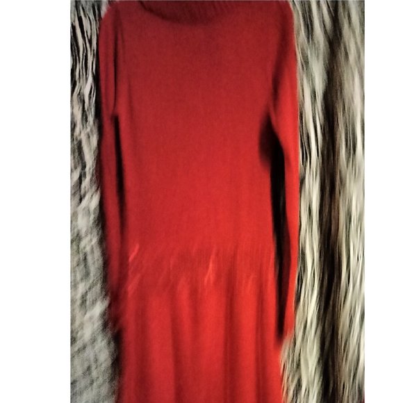Girl Connection RedSweater Dress Sequins Long Sleeve Turtle Neck Size 14/16 - Picture 4 of 8